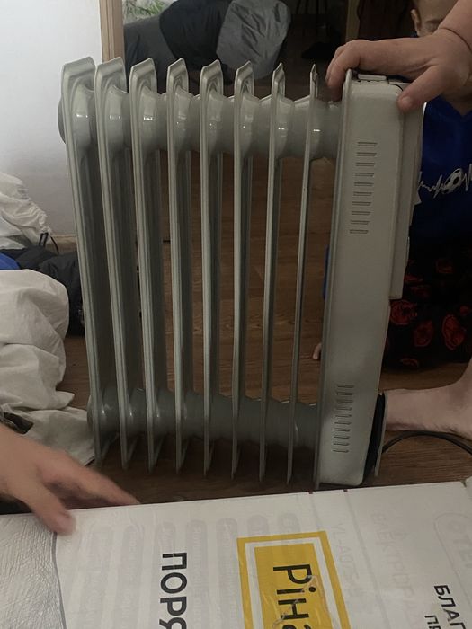 Єлектрорадиатор маслонаповнений