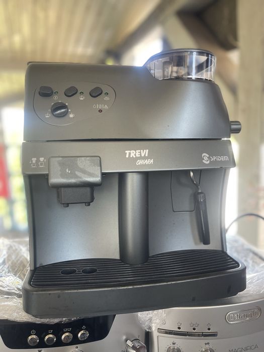 Кавомашин delonghi 945f бу і новa з Германіі