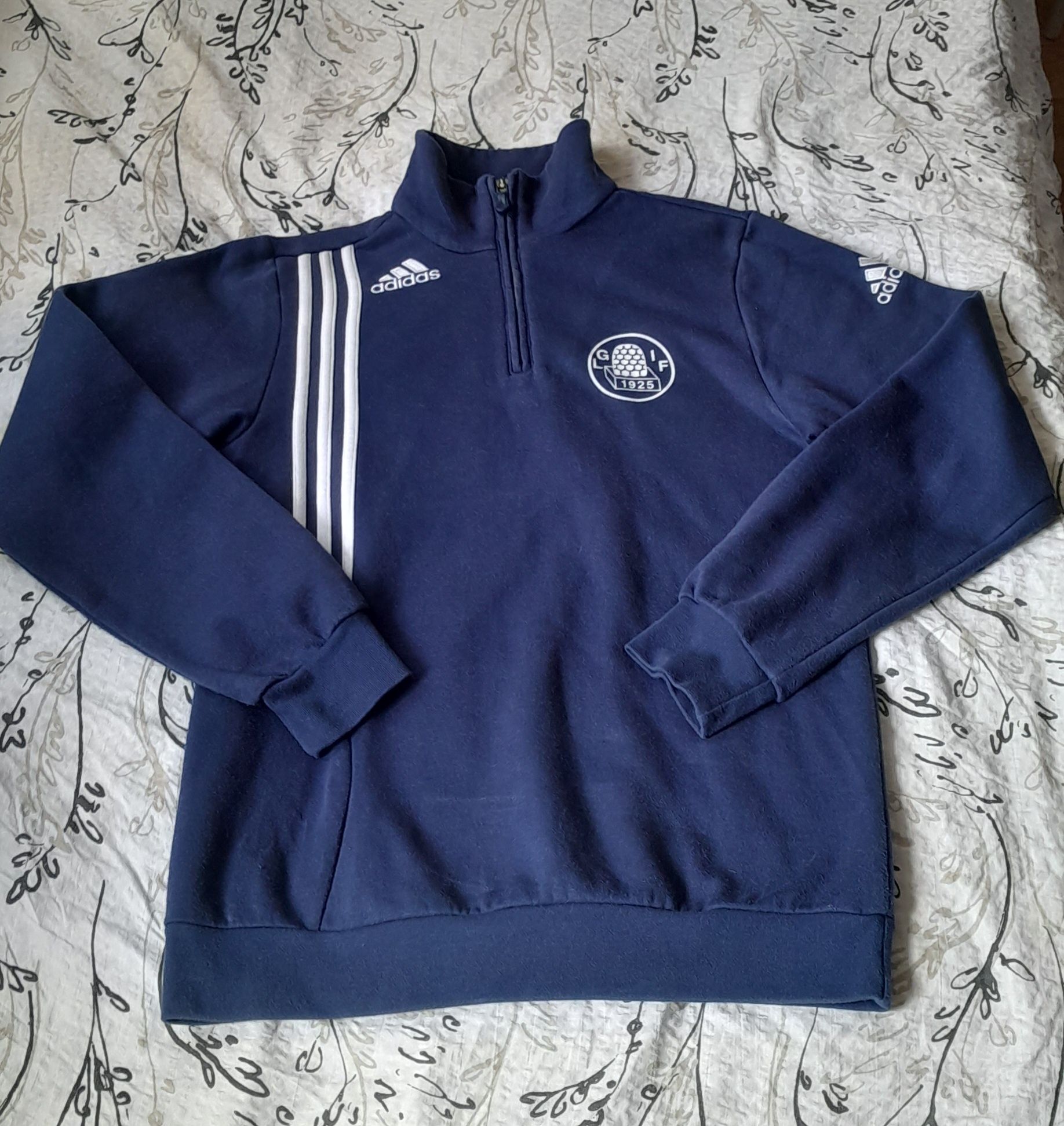 Granatowa bluza Adidas