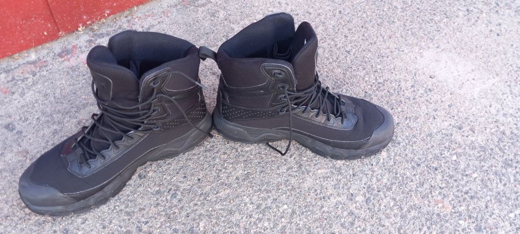 Тактичнe взуття  Under armour  43.5