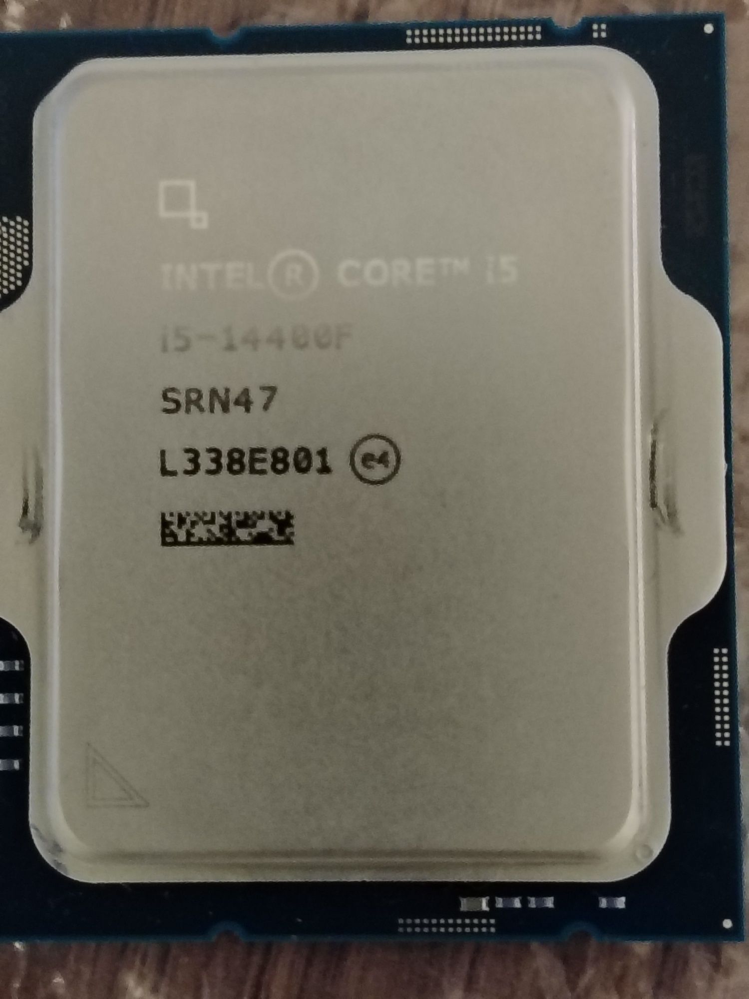 Intel Core i 5 - 14400f