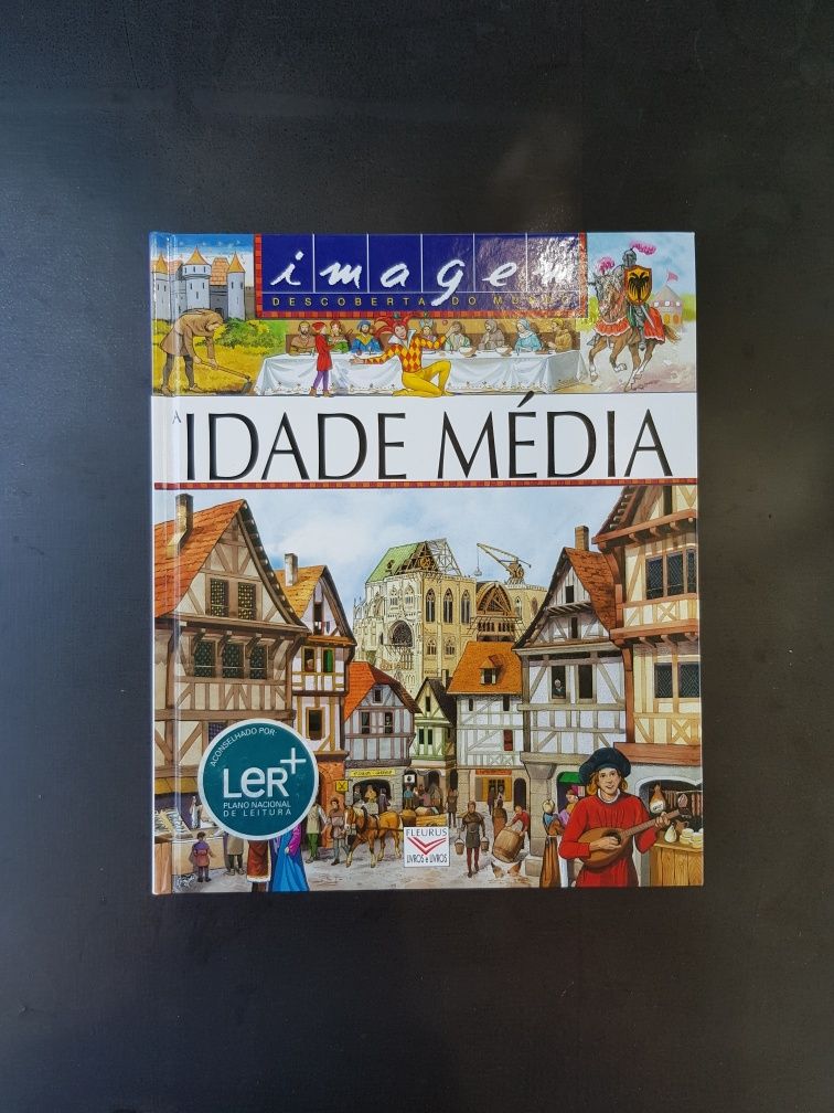 Livro Idade Média ( Fleurus ) como novo