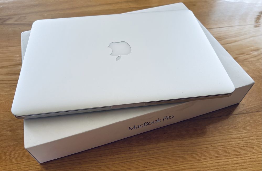 Apple MacBook Pro 13 A1502 Retina