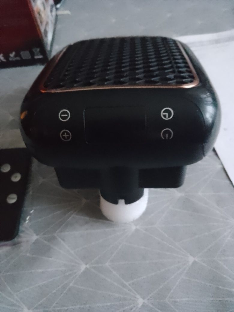 Mini grzejnik gniazdkowy