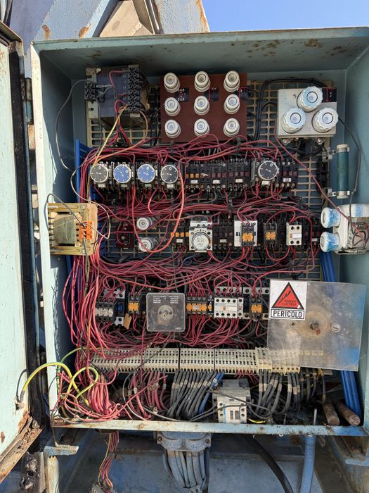 Grua automontante