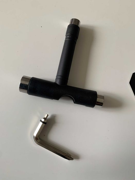 Ferramentas  de Skate em T