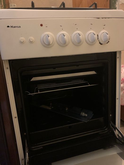 Продається газова плита Hansa у робочому стані