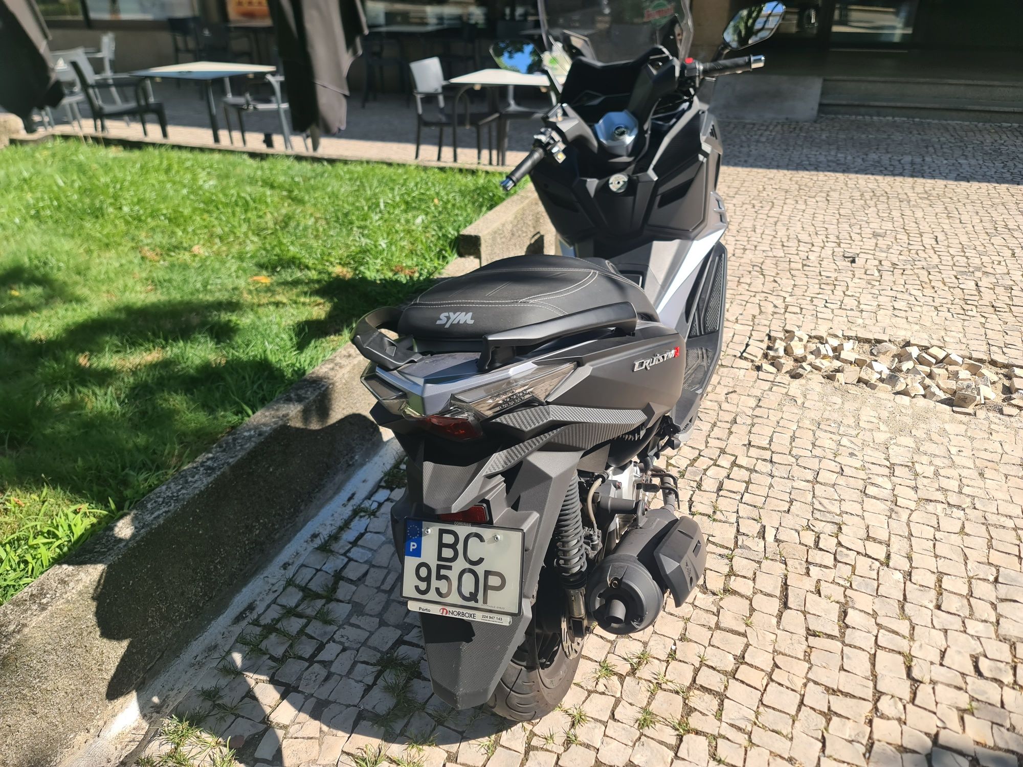 Moto cruise sym alpha 125