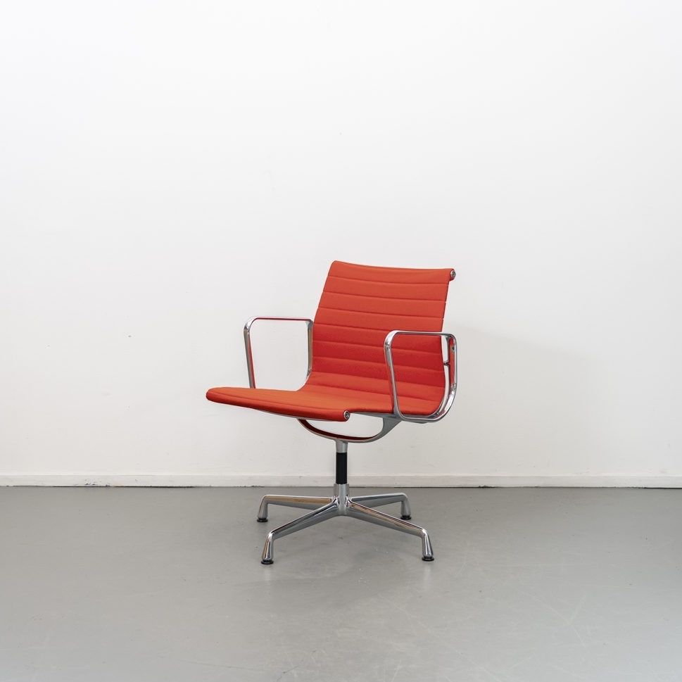 Cadeira VITRA EA 108 Aluminium Chair