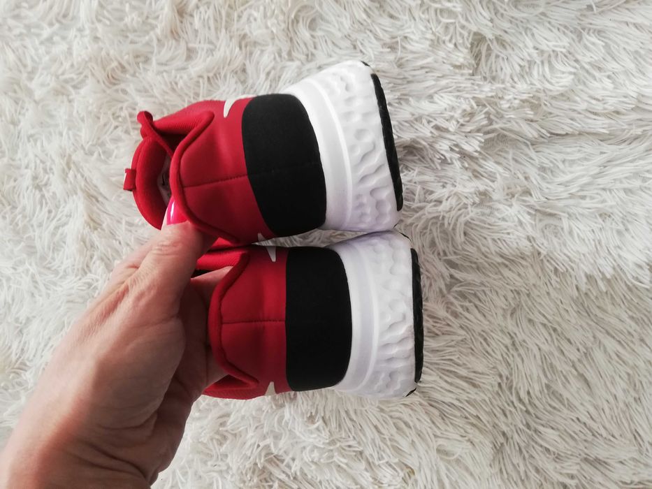 buty Nike 43 Nike Revolution 43 BQ3204  600 czerwone