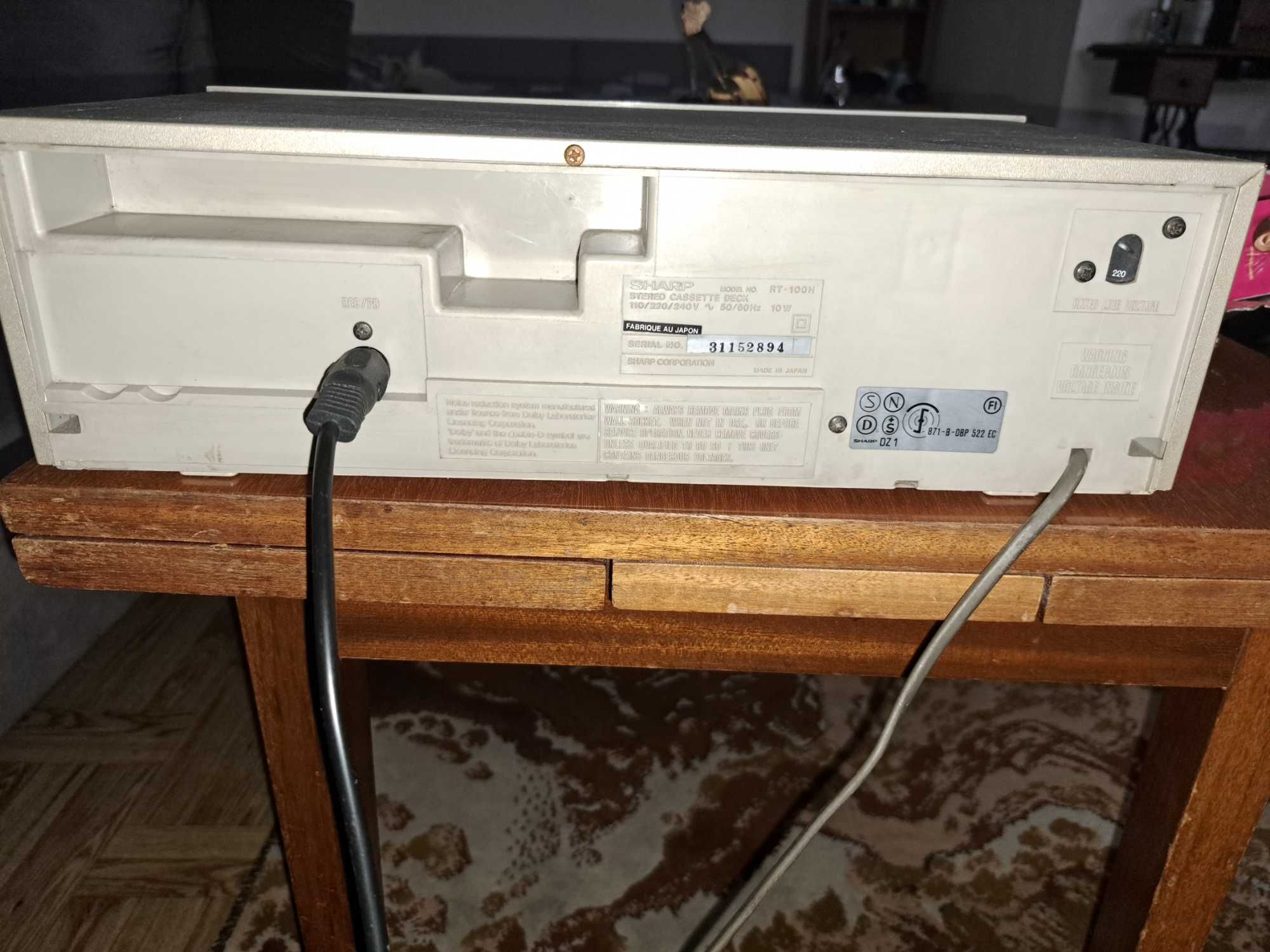 Magnetofon kasetowy Sharp deck -RT-100