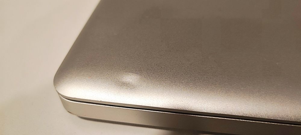 MacBook 13 MID 2012 i7 16gb Ram SSD 512