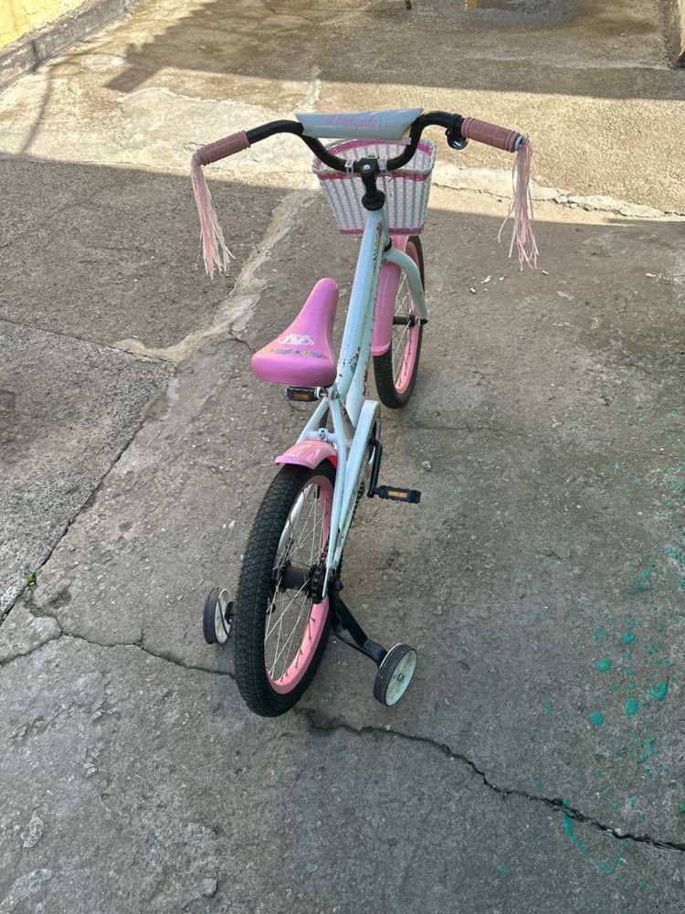 Велосипед розовый с корзинкой lucky
