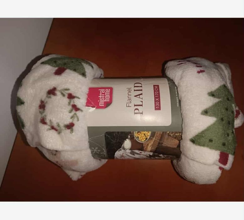 Nowy Koc pled dekoracyjny świąteczny 130x170 w choinki