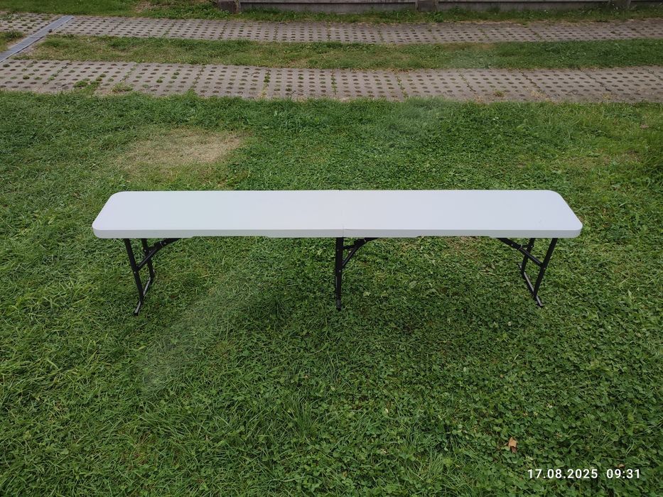 Nowa biała składana ławka turystyczna