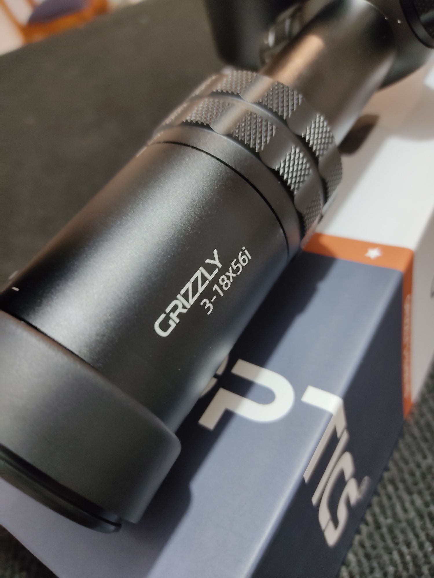 Mira Vector Optics Grizzly 3-18x56i HD - NOVA