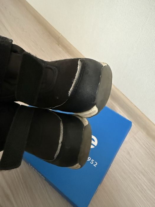 Зимові ботинки дитячі р27 Lassie