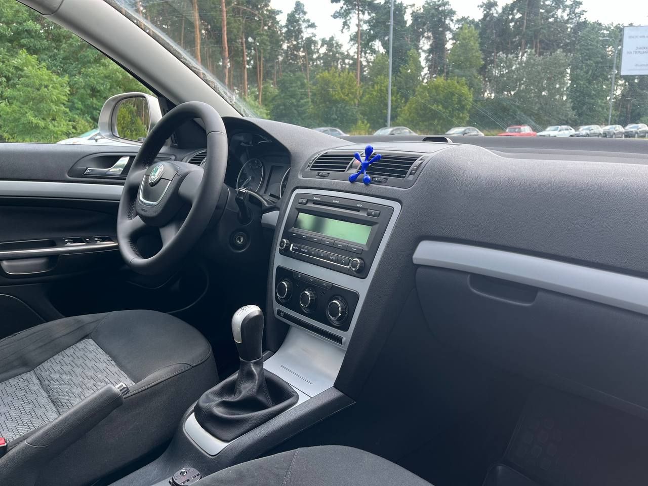 Шкода Skoda Octavia A5  1.6 mpi