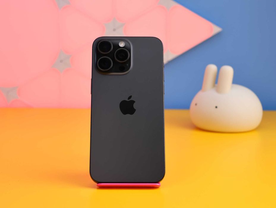 Смартфон Apple iPhone 15 Pro Max 256GB Black (150699) Б/У З ГАРАНТІЄЮ