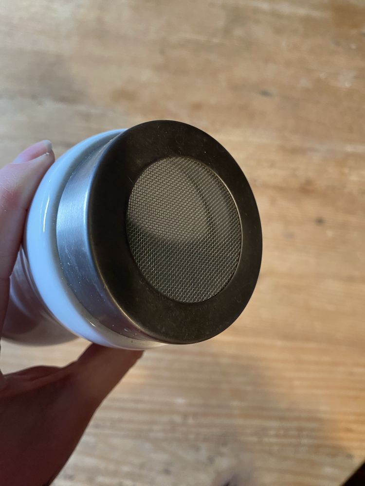 Pojemnik na cukier puder