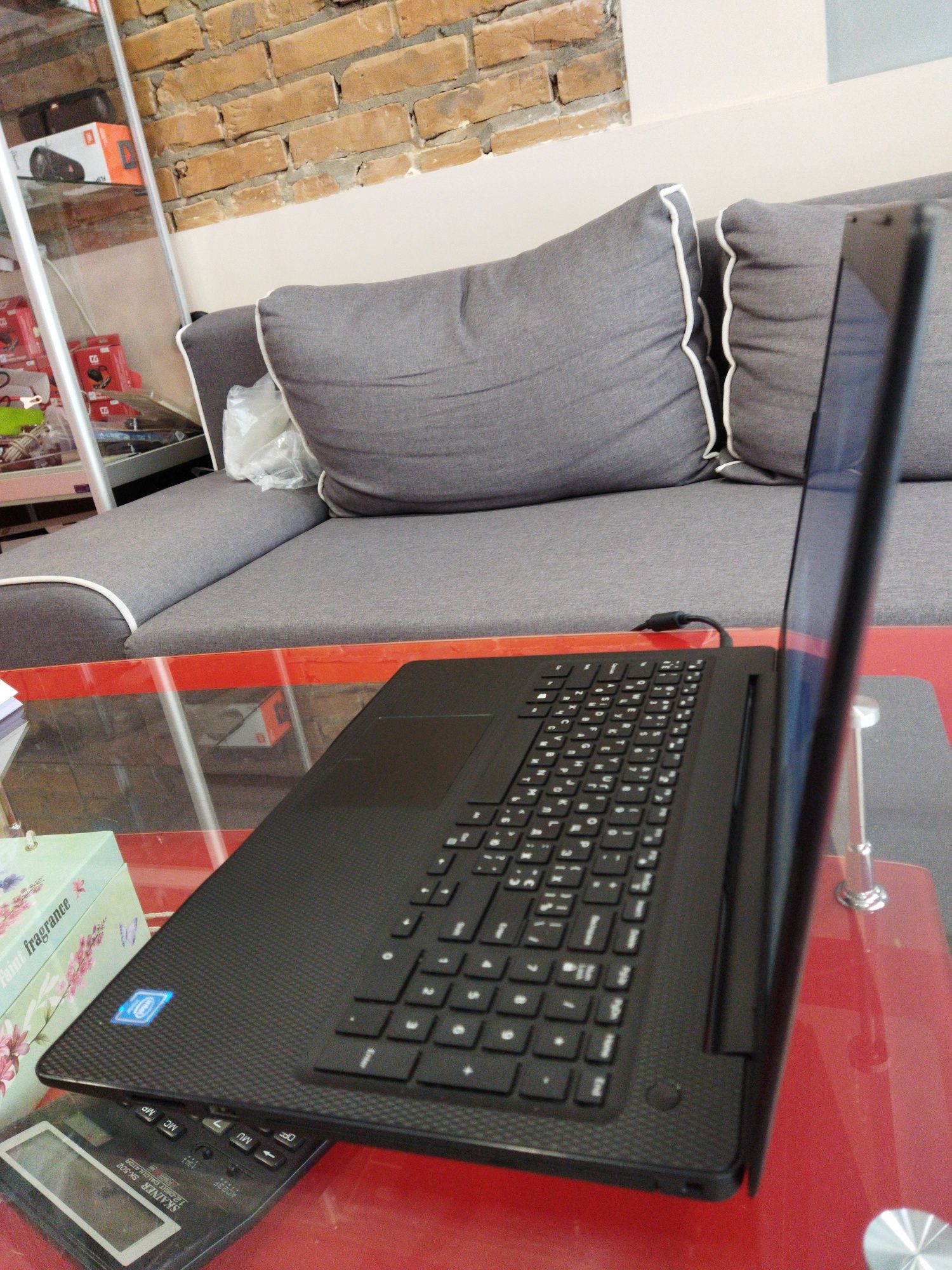 Ноутбук Dell Inspiron 15 35XX  2.5Ghz/8Gb DDR4/SSD 256gb/15.6