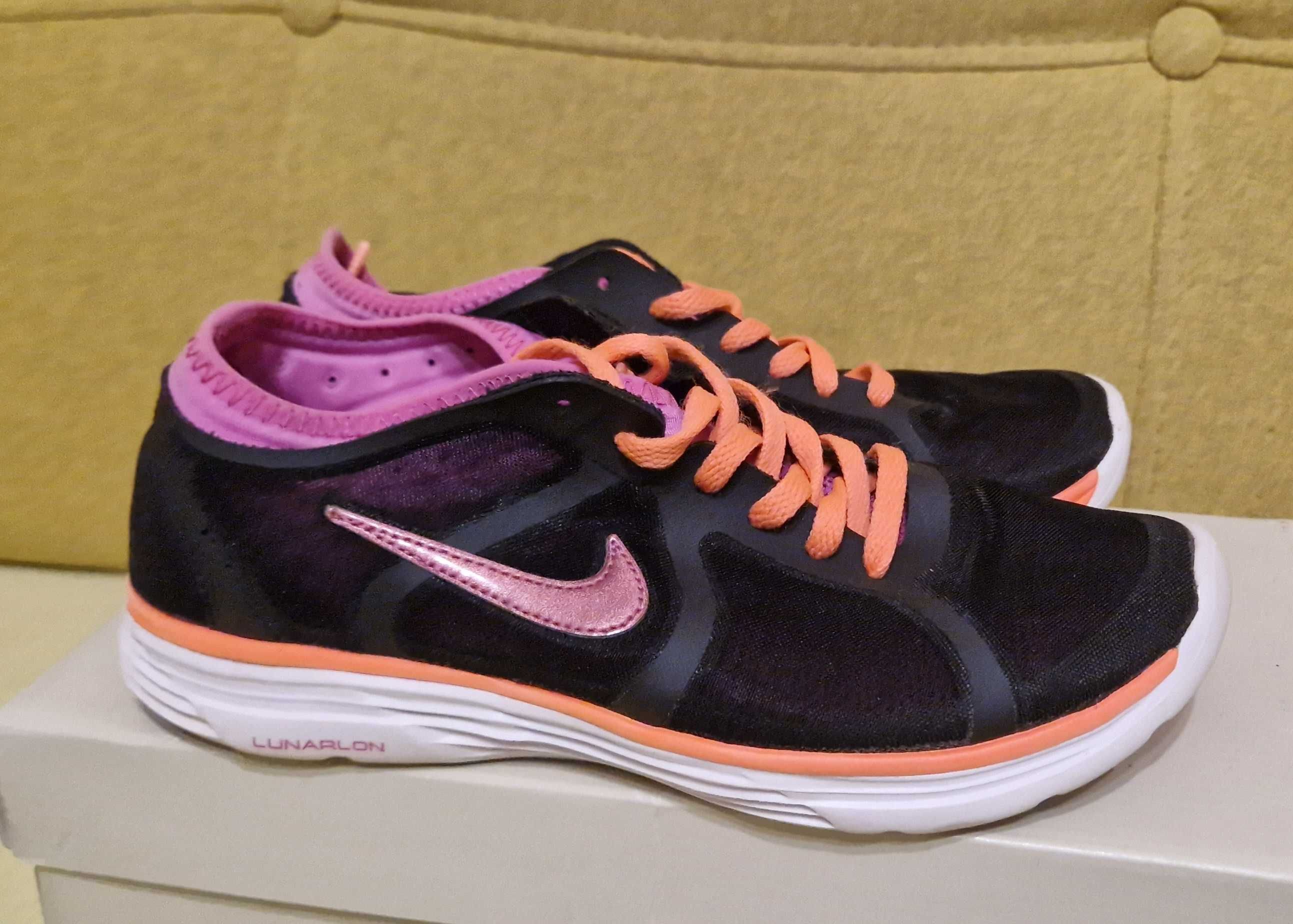 Buty sportowe Nike Lunarlon Fitness 36,5