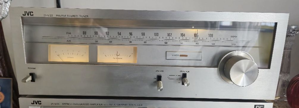 Zestaw audio JVC   JA-S44, JT-V22