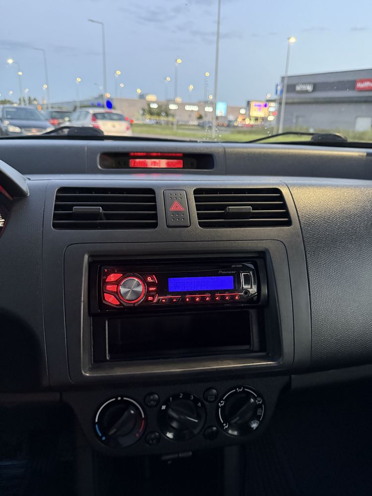 Suzuki swift 1.3 benzyna