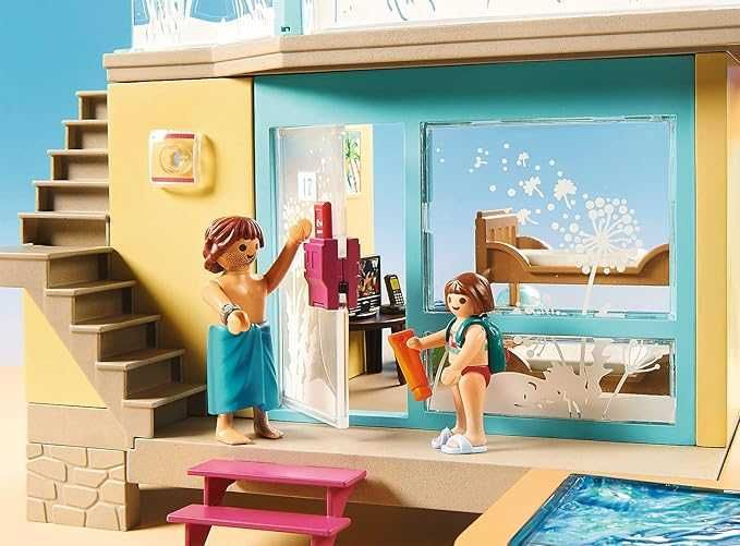 PLAYMOBIL Family Fun 70435 Bungalow z basenem