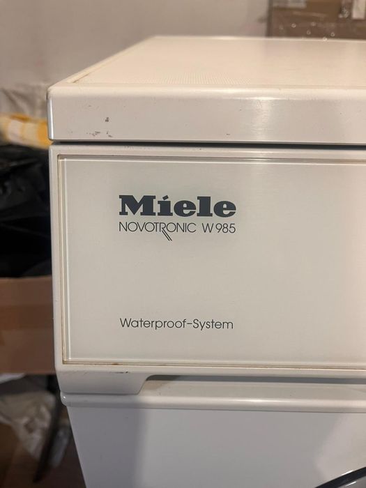 Пральна машинка Miele 1600 віджим.