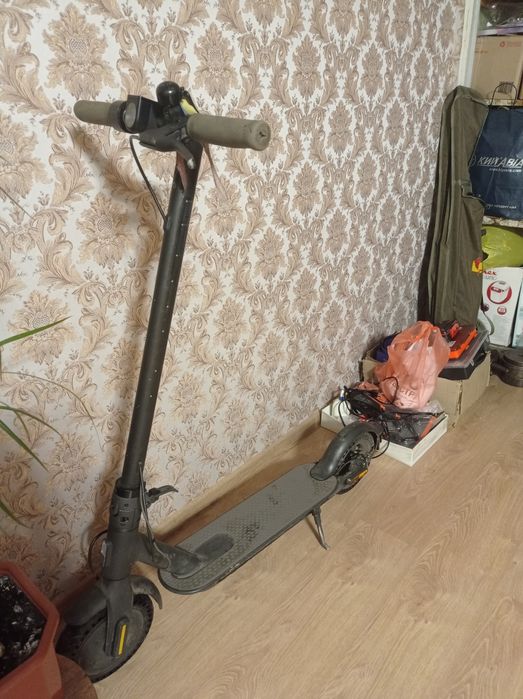 Електросамокат Xiaomi