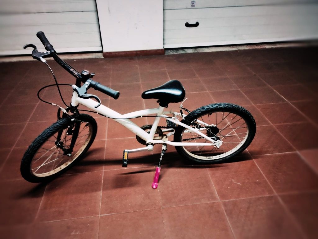 Excelente bicicleta de criança