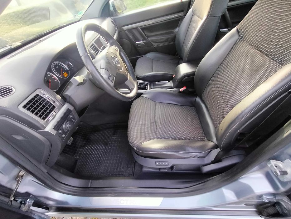 Zadbany Opel Vectra 1.8 benzyna 122  KM bogata wersja 2006 r