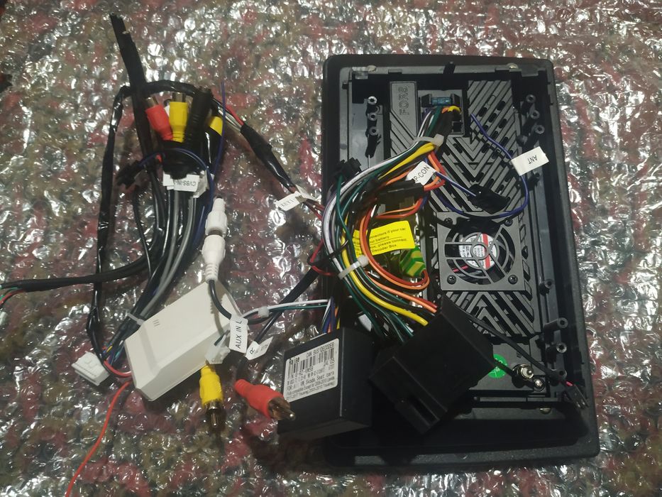 Автомобильный магнитофон сенсорный