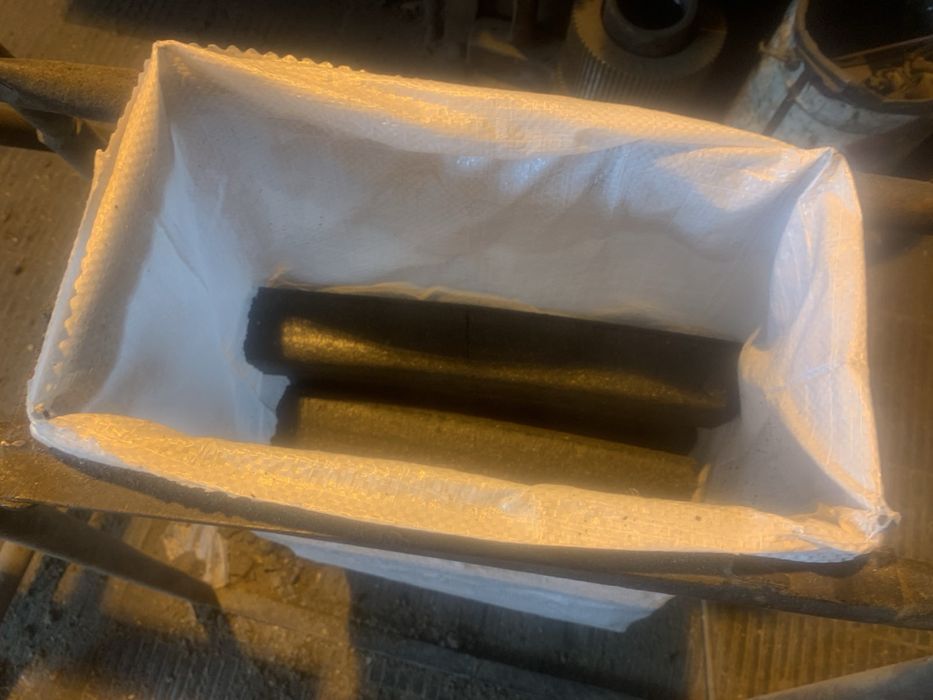 Брикет топливний