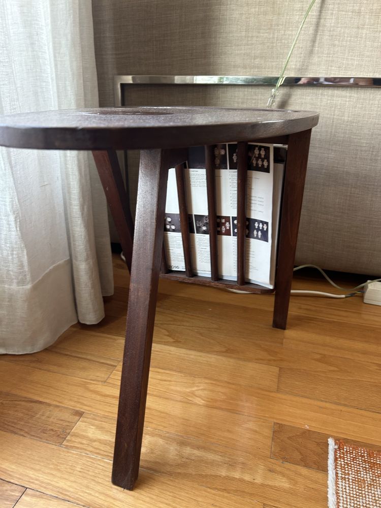 Mesa de apoio em madeira