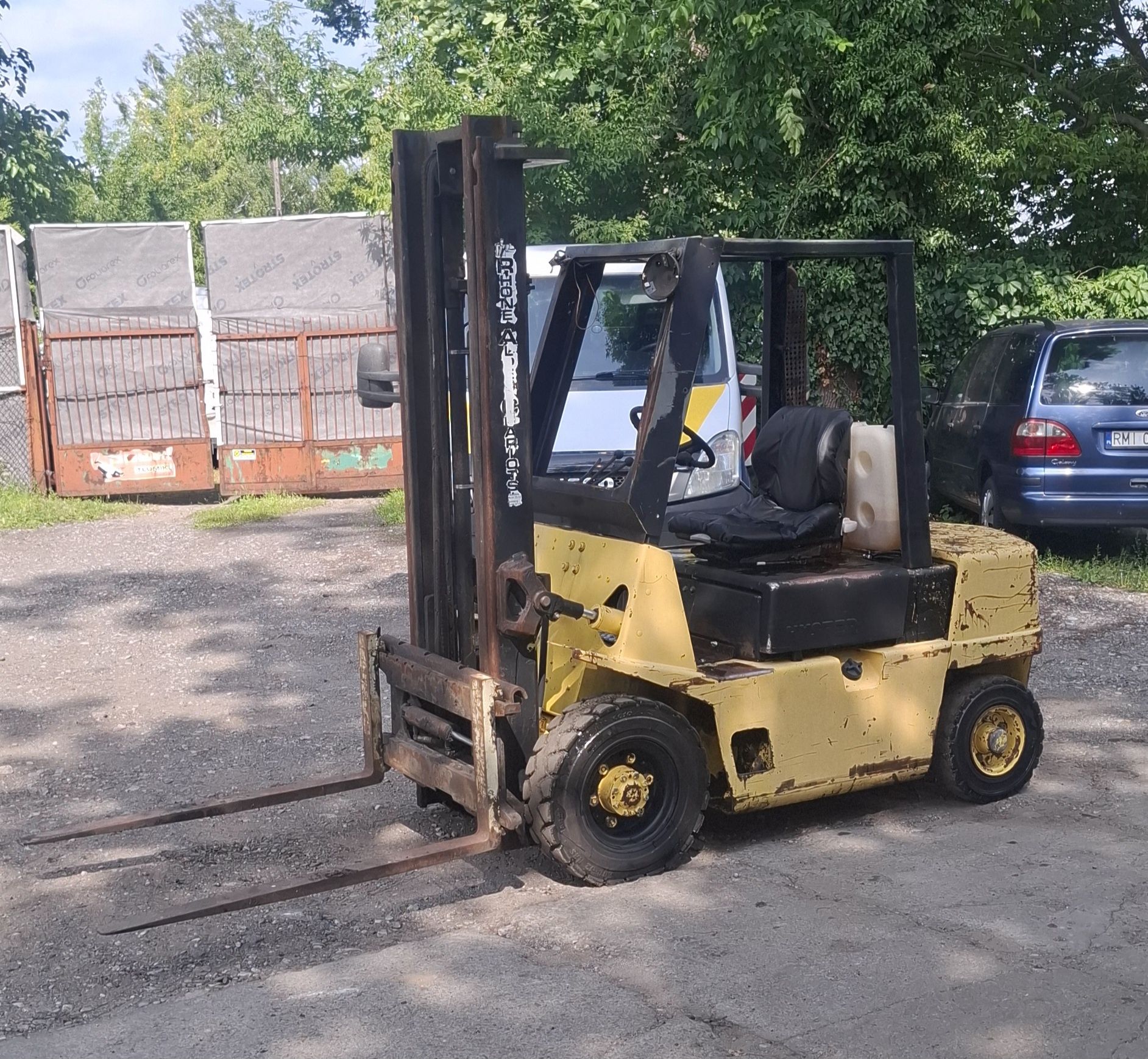 Wozek widlowy hyster diesel przesow 4metry 2,5tony transport