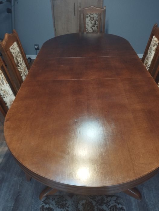 Stol plus 6 krzeseł