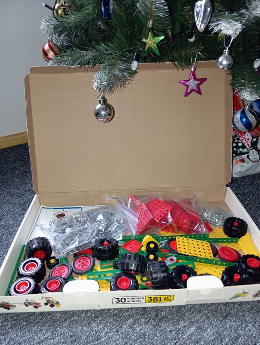 Продам конструктор металічний