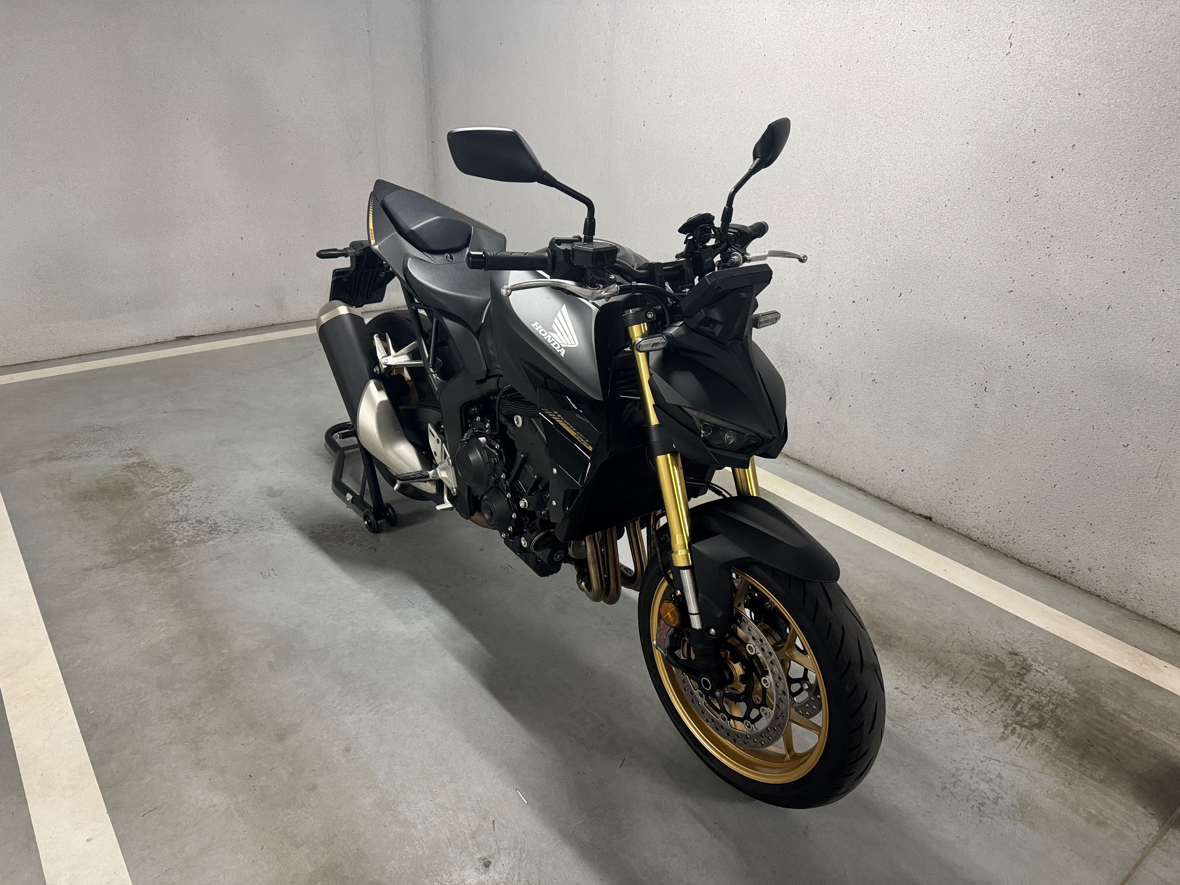 Honda Hornet CB1000 SP - Quickshifter - PPF - Brembo