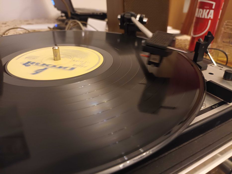 Dual P 60 -1214 Gramofon automat z wzmacniaczem