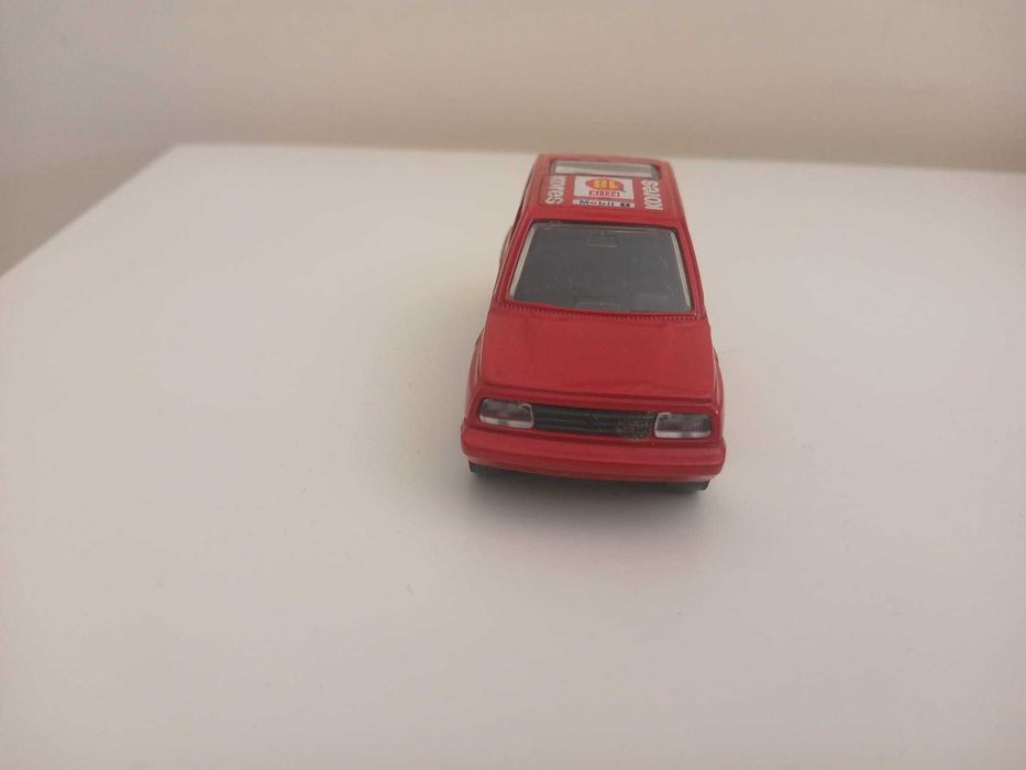 Carro Bbugaro Suzuki Vitara escala 1/43