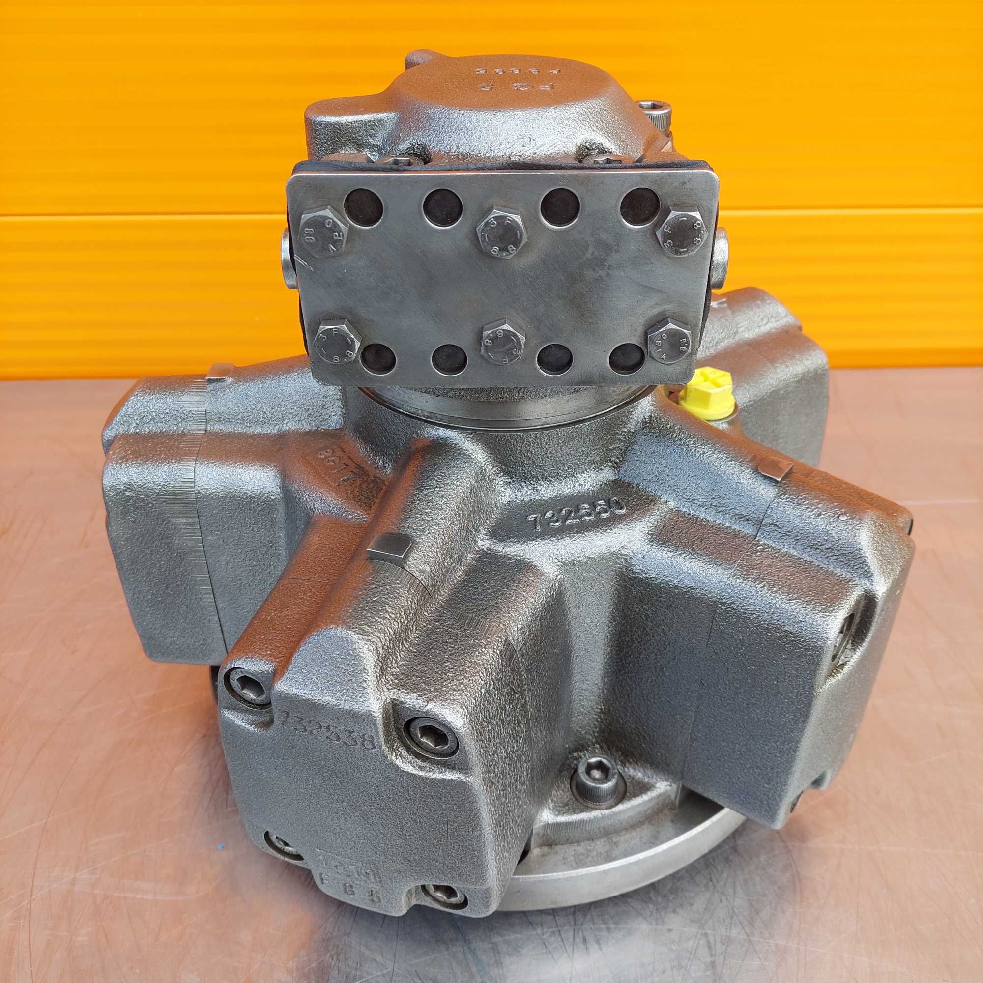 Silnik Hydrauliczny Wtryskarki Pompa Krauss Maffei Oleju