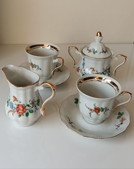 Piękny zestaw porcelana Wałbrzych cudne kolory i złocenia nowe