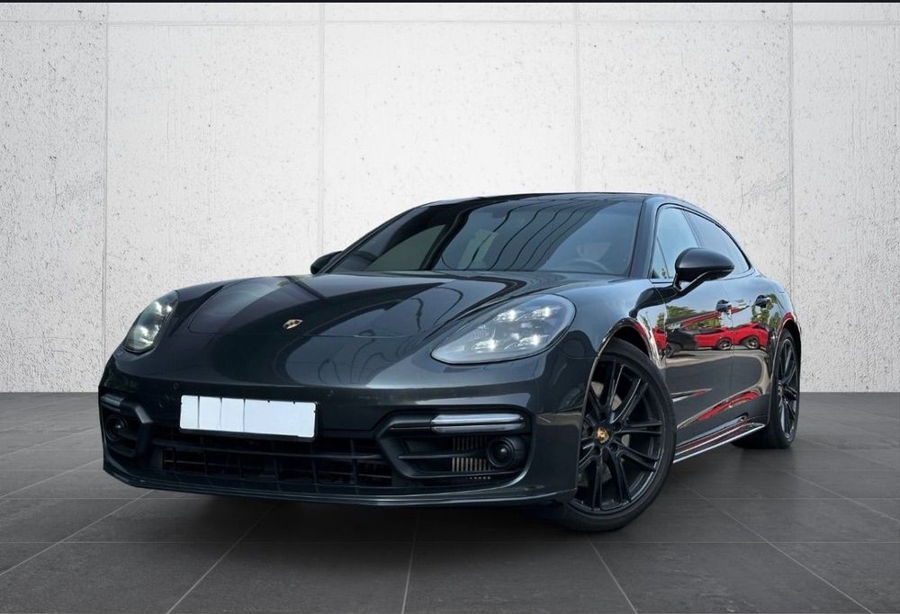 Porsche Panamera Sport Turismo 4 E-Hybrid