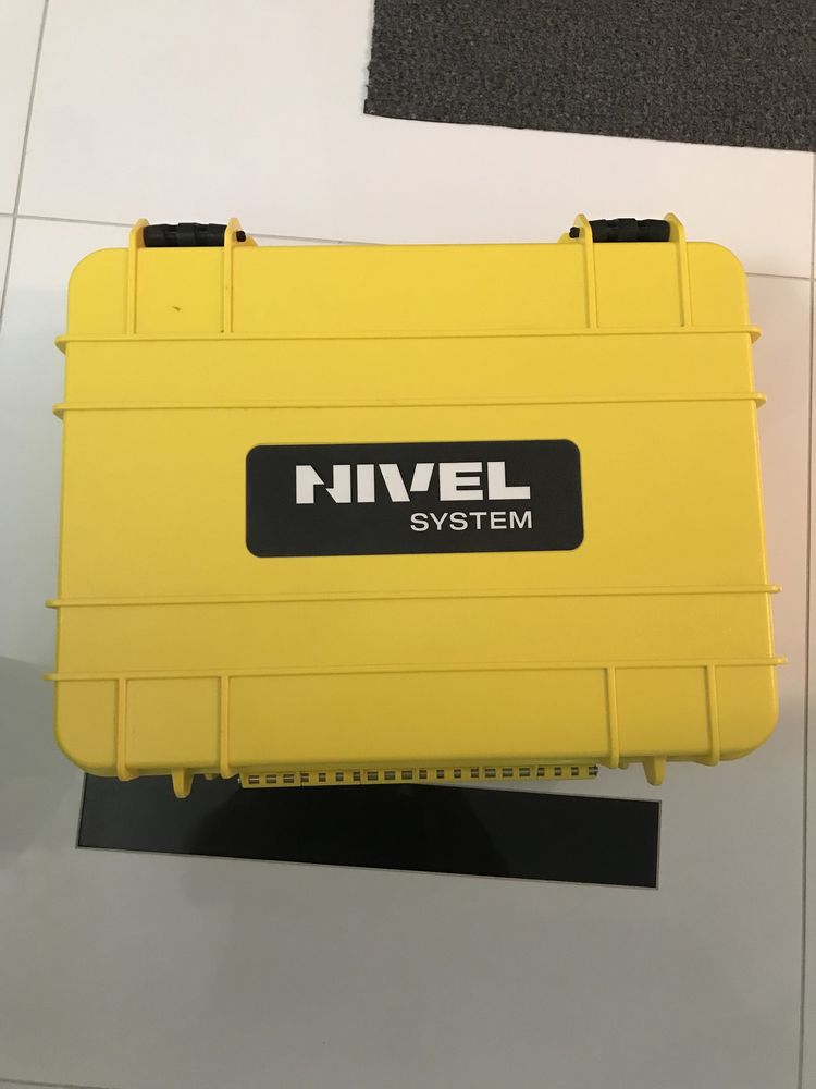 Laser krzyzowy NIVEL SYSTEM CL3G plus tyczka NIVEL