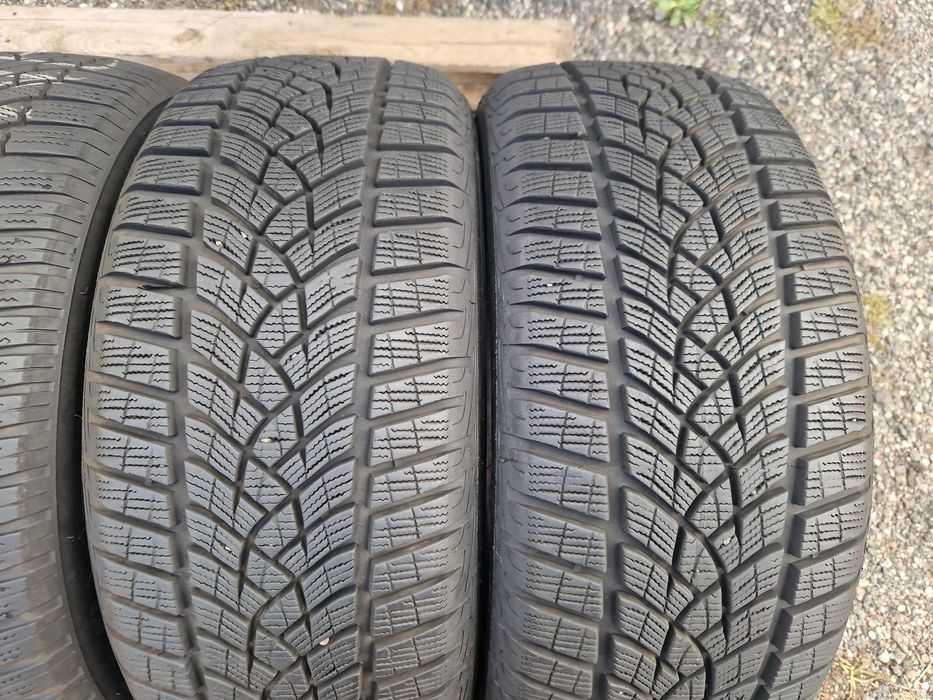 Goodyear ultragrip performance+ 225/50/17 94h 2szt