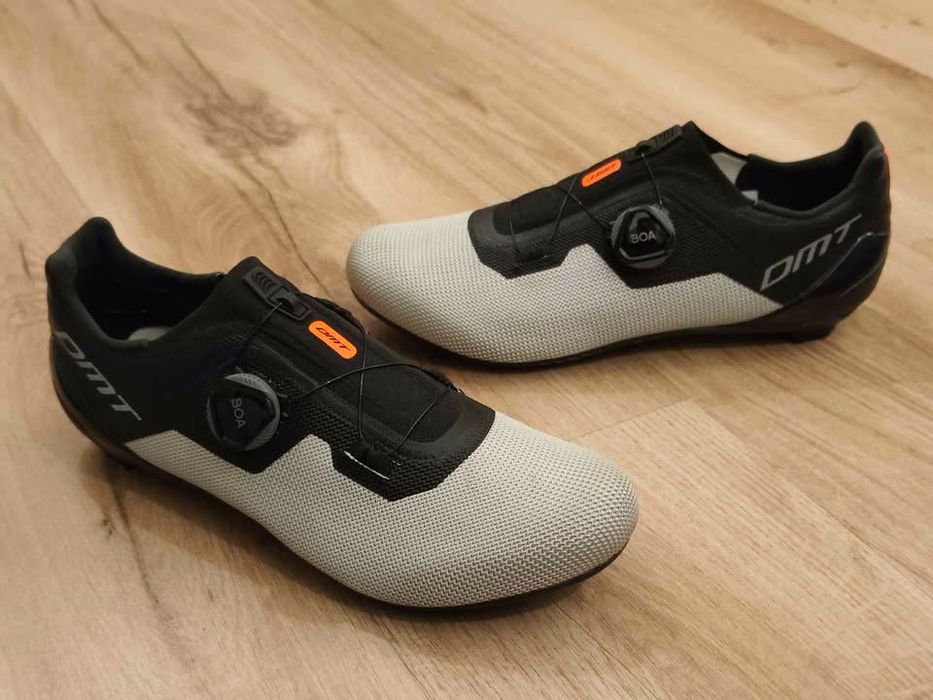 Sapatos de estrada DMT KR4