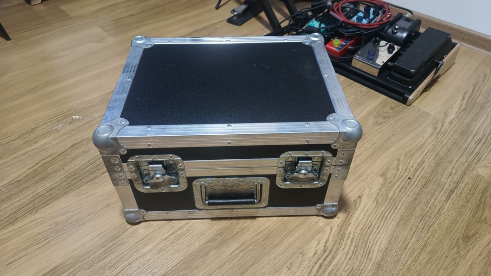 Case walizka skrzynia transportowa stan idealny