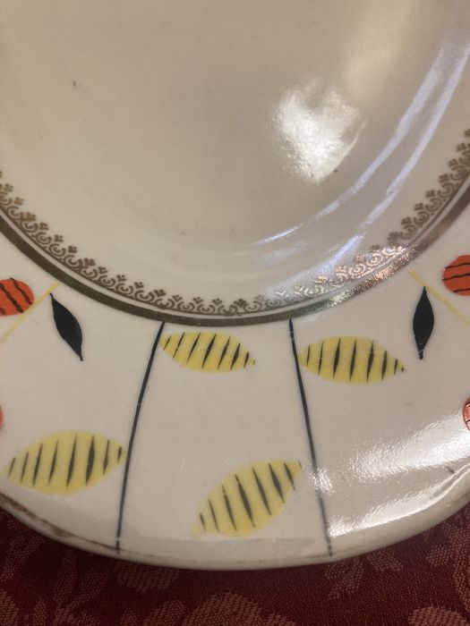Продам фарфоровое блюдо Коростень